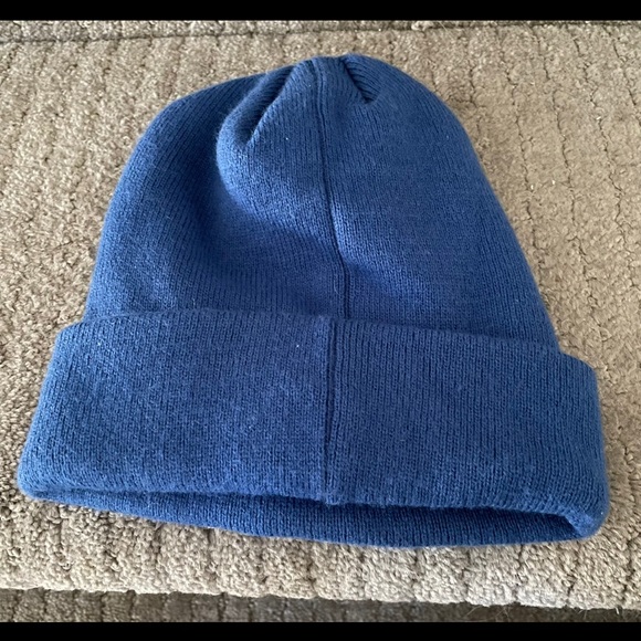 H&M DIVIDED Blue White NYC Embroidered Beanie Toboggan Unisex One Size Hat - Picture 3 of 6